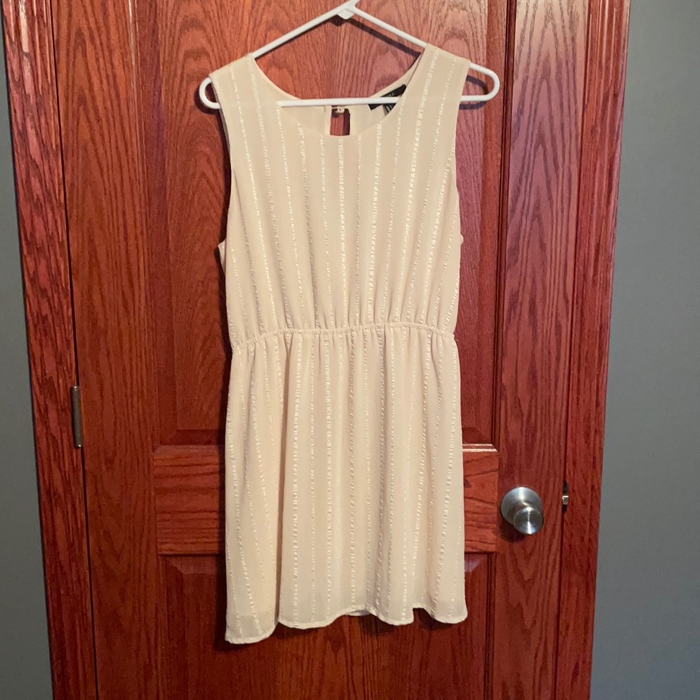 L cream dress!